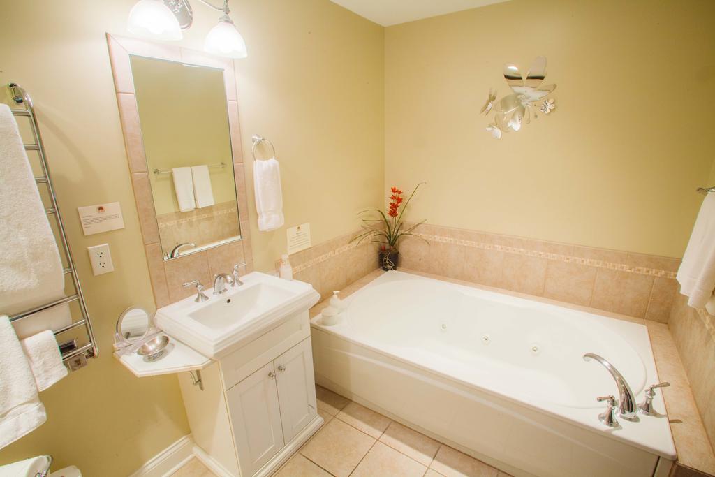 Seven Oaks Bed & Breakfast Lake Geneva Habitación foto